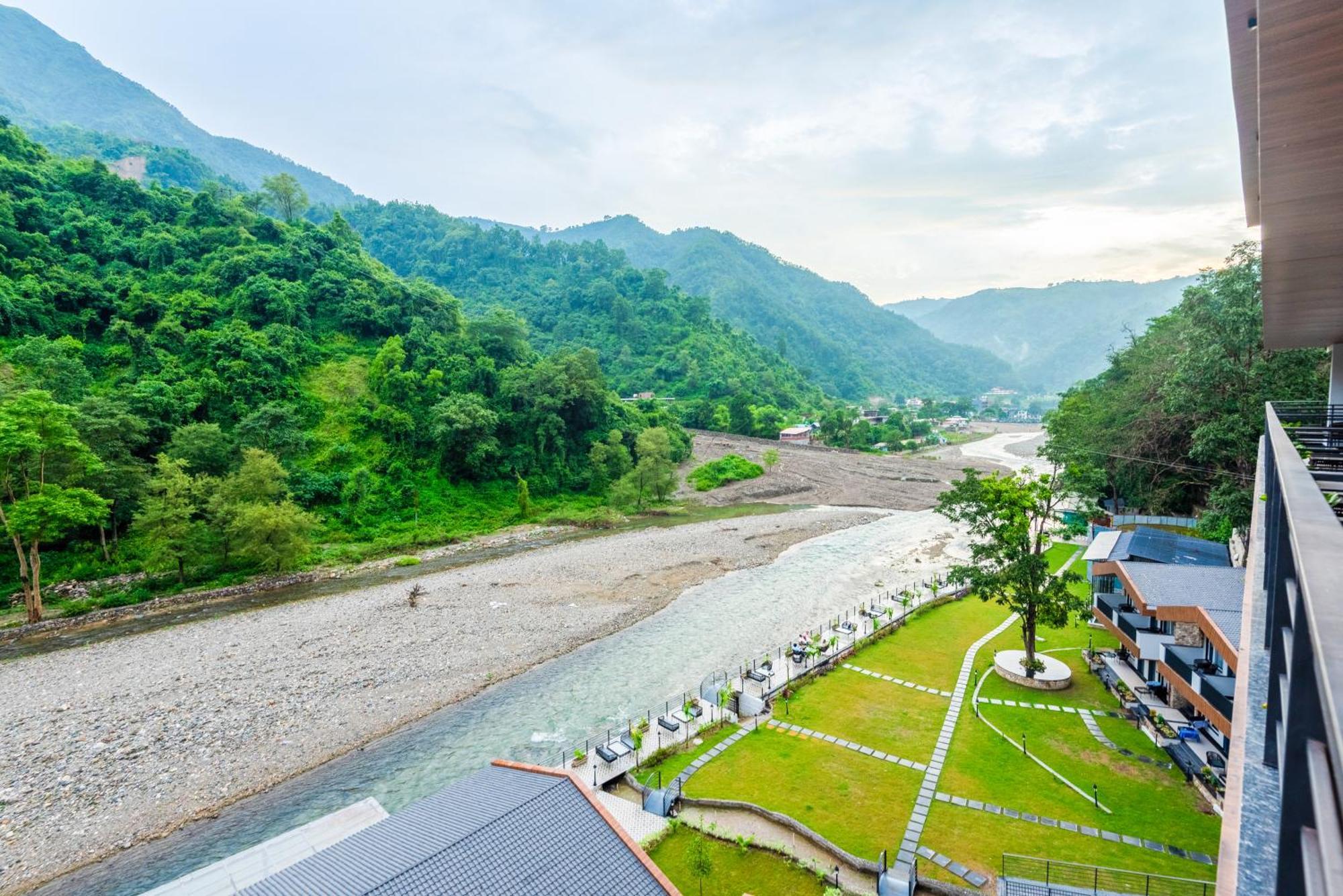 Dls Divine River Resort And Spa, Rishikesh Ngoại thất bức ảnh
